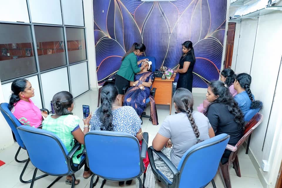 DS Beauty Academy — Behind the Scenes 03